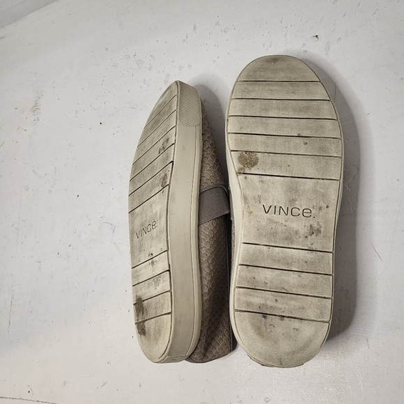 Vince Snake Skin Slip-On Sneaker Size 7 - Picture 11 of 13